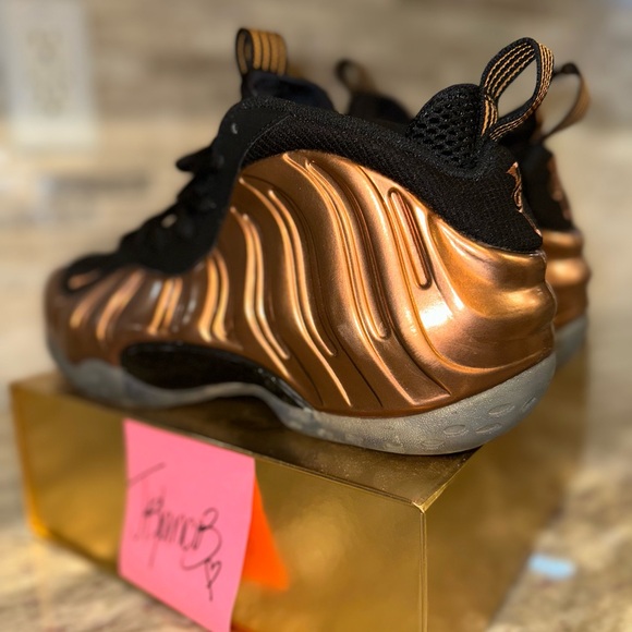 2019 AIR FOAMPOSITE ONE 'COPPER' 2017 (8.5 Men’s) - Picture 2 of 6